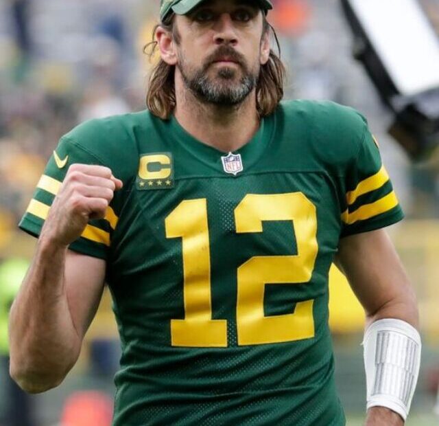 Aaron Rodgers (1)