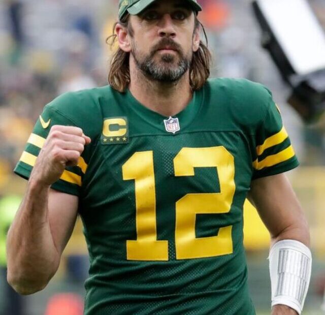 Aaron Rodgers (1)