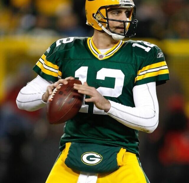 Aaron Rodgers (17)