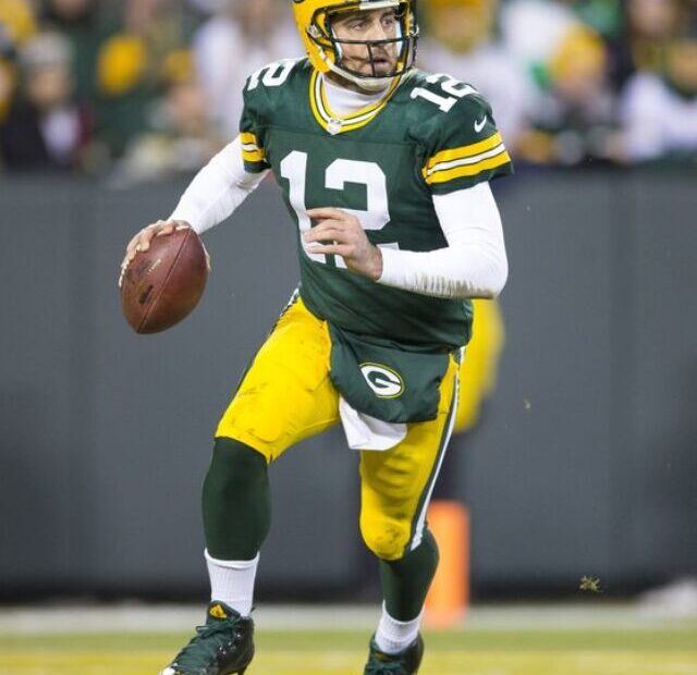 Aaron Rodgers (3)