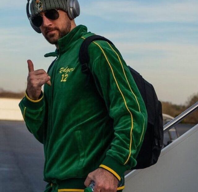 Aaron Rodgers (4)