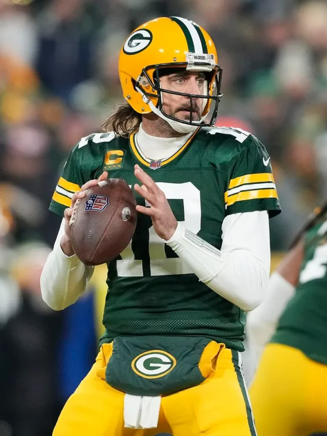 Aaron Rodgers Trade Holdup Reason Is Revealed