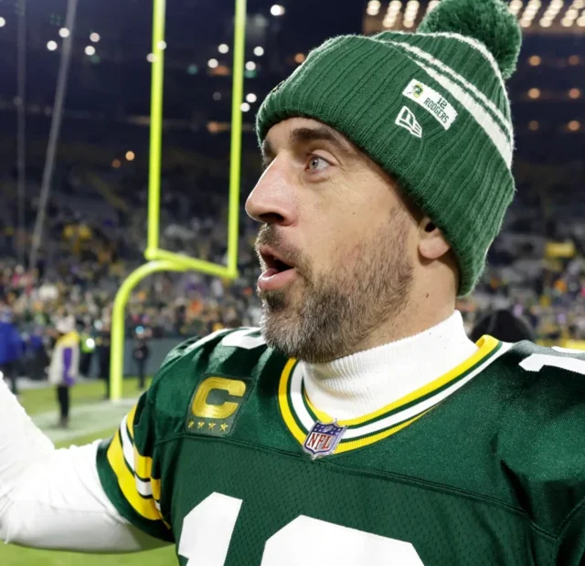 Aaron Rodgers' trade worth, logistics of trading Packers' star QB, and NFL's best fits (2)