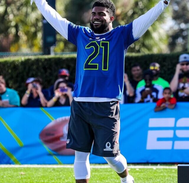 Ezekiel Elliott (16)