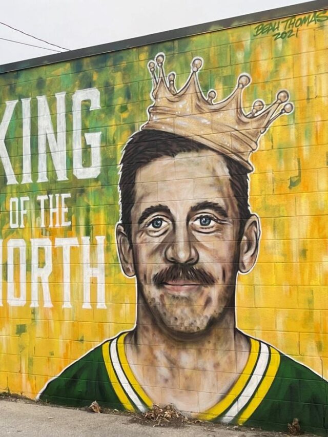 That downtown Green Bay Aaron Rodgers mural? It appears and disappears.