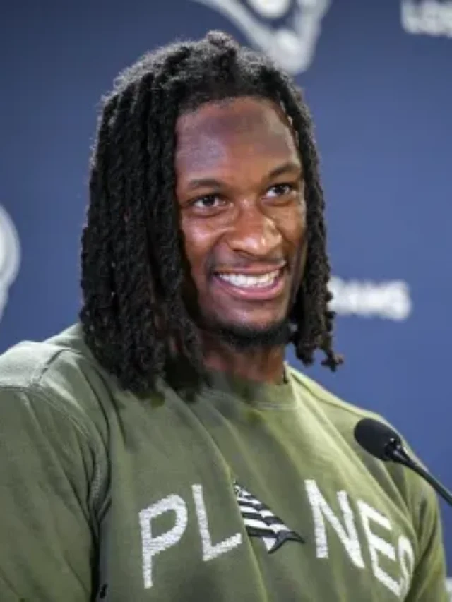 Todd Gurley is given a massive contract by the Rams, worth $60 million.